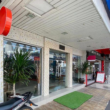 Coop Hotel Kangar Ngoại thất bức ảnh