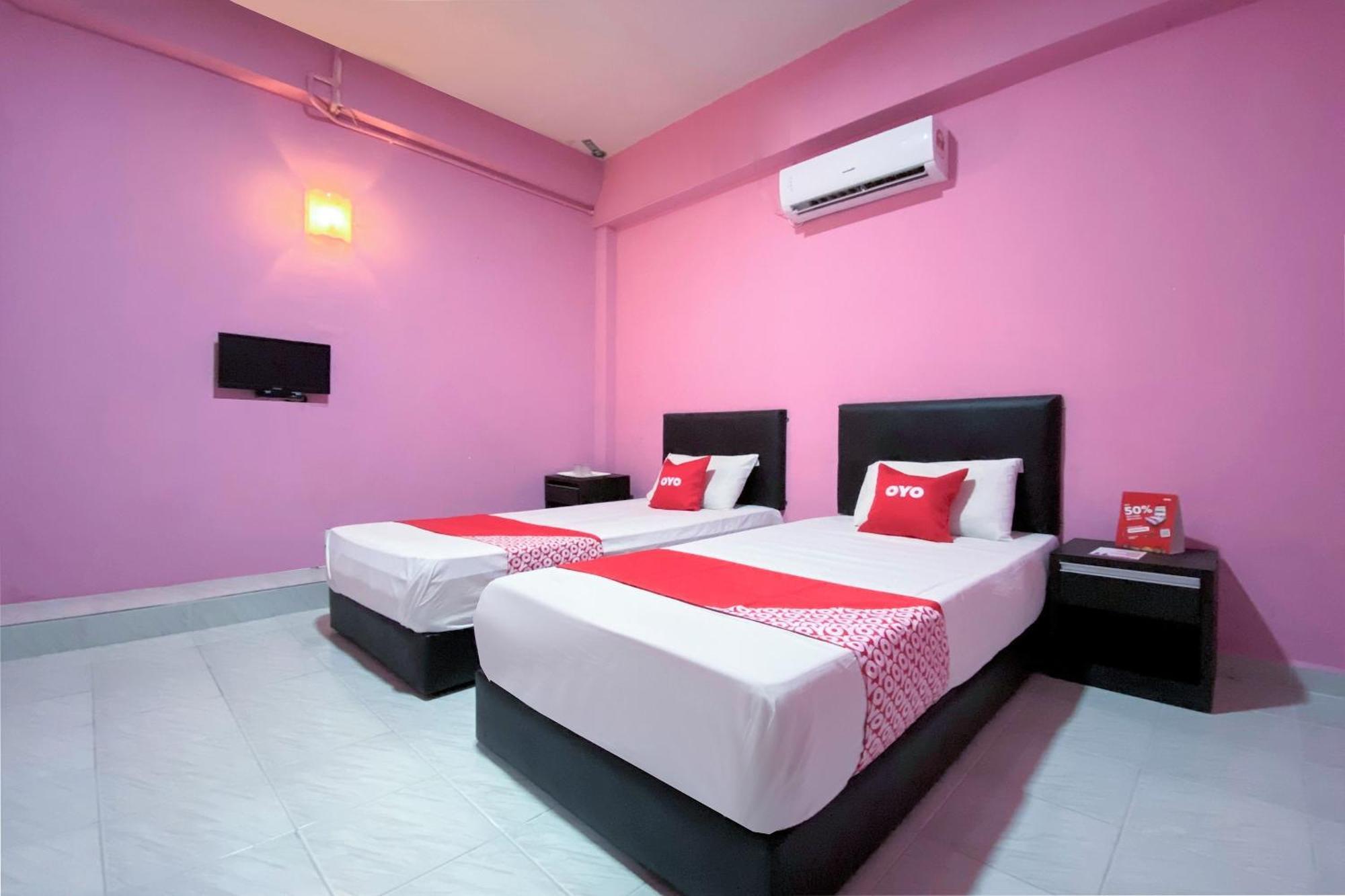Coop Hotel Kangar Ngoại thất bức ảnh