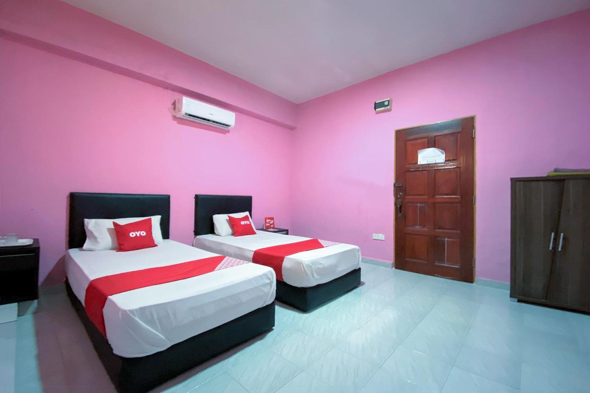 Coop Hotel Kangar Ngoại thất bức ảnh