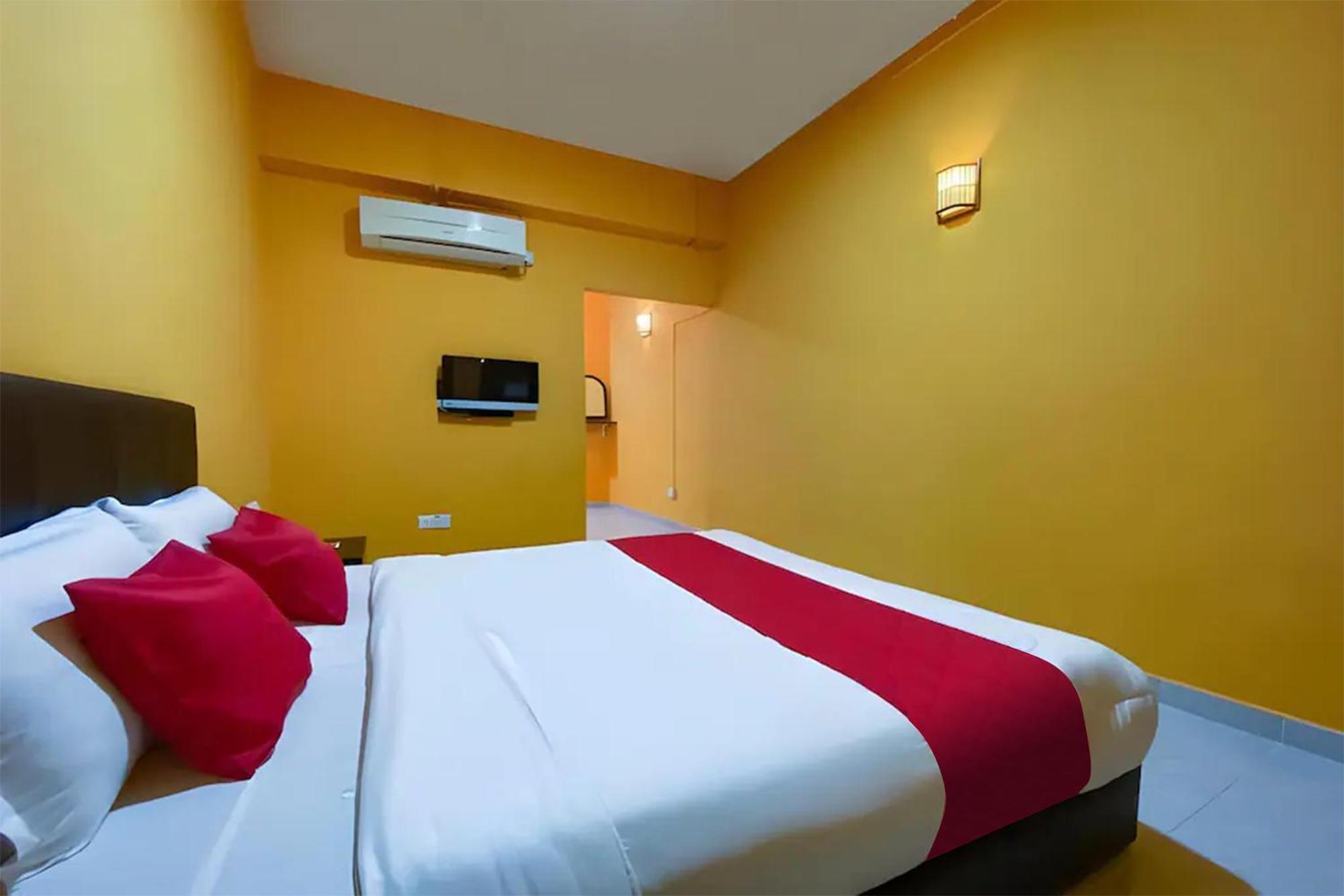 Coop Hotel Kangar Ngoại thất bức ảnh
